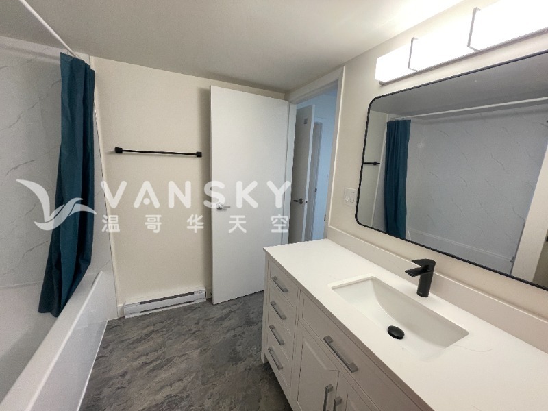 260327154903_bathroom with bath tub.JPG